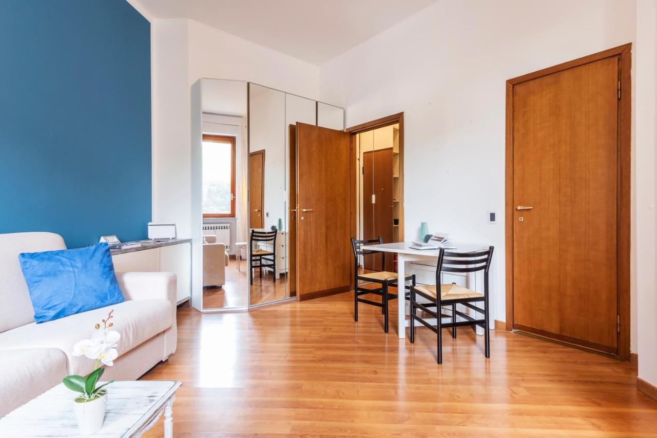 Casa Blu Flexyrent Apartment Wifi - No Ac ميلان المظهر الخارجي الصورة